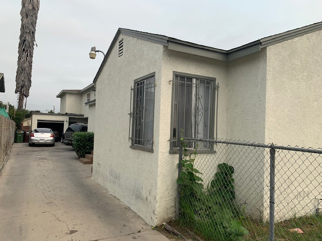 Small apartment building in Compton, CA